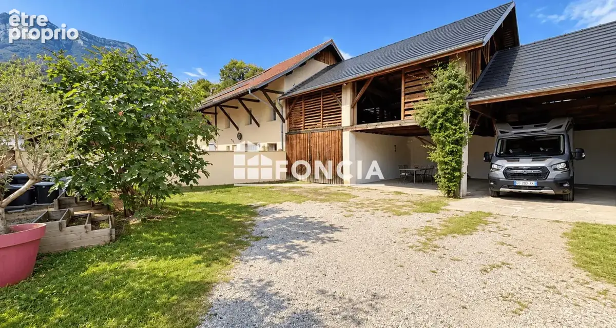  Maison de caractère de 150 m² avec 4 chambres, grand garage et vue montagnes – Chapareillan - photo 2