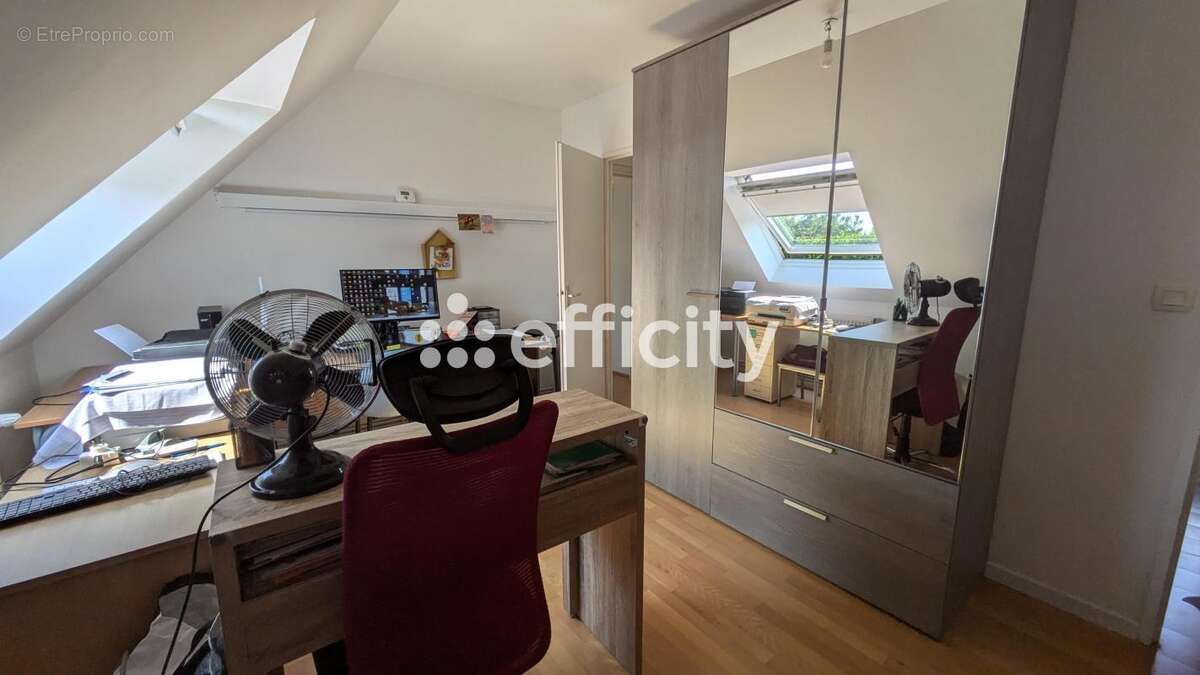 Maison à GONDECOURT