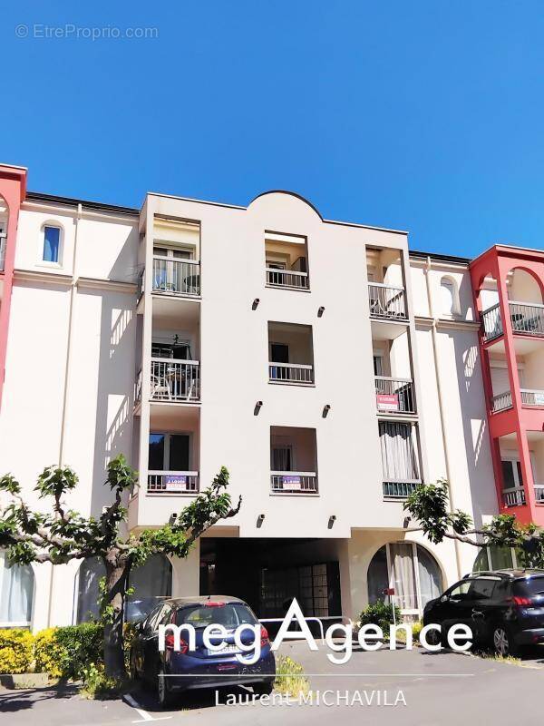 Appartement à LAMALOU-LES-BAINS