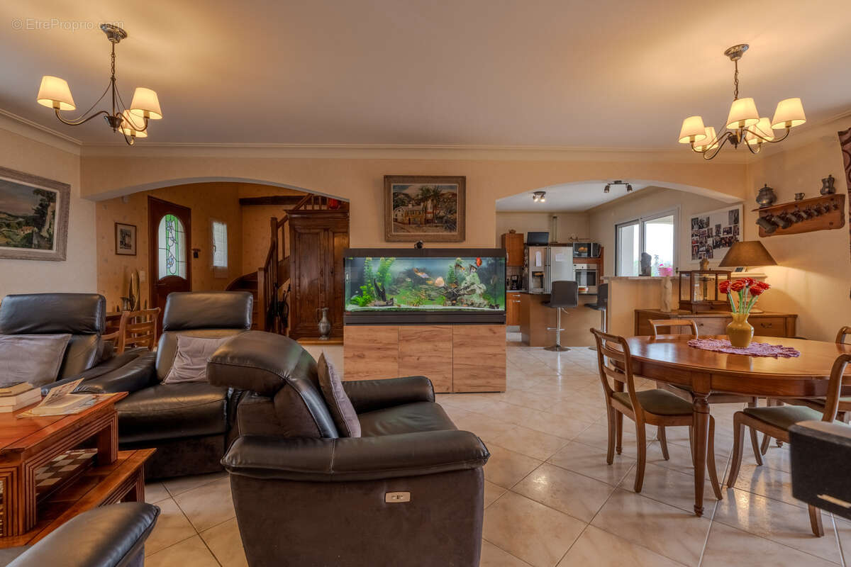 Maison à HAUTEFAGE-LA-TOUR