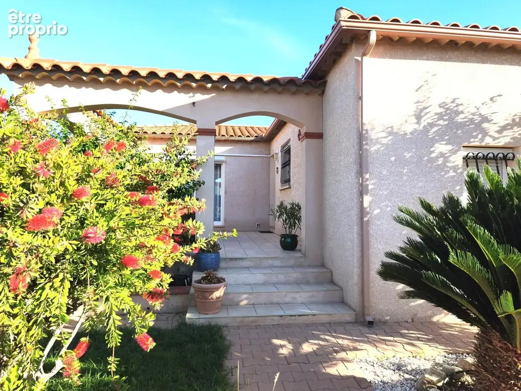 Photo Maison à Saint-Laurent-De-La-Salanque au prix de 348 000€