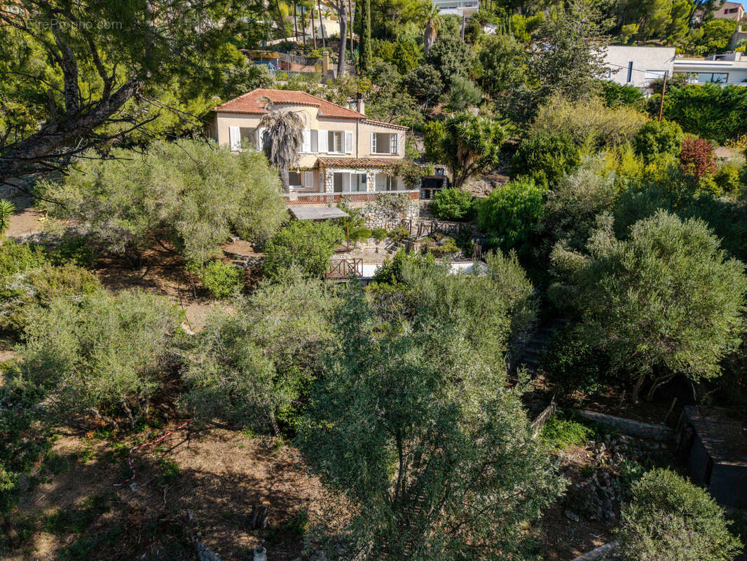 Maison à CARQUEIRANNE