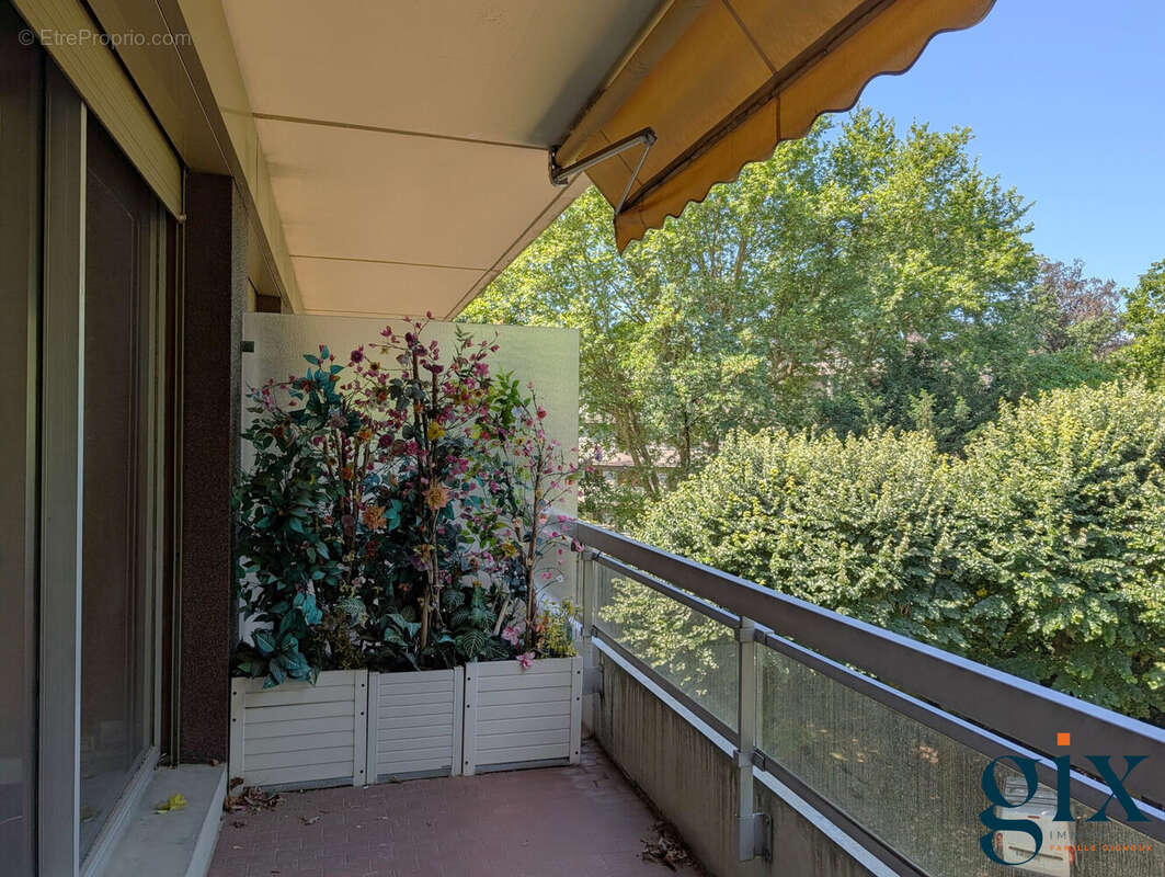 Appartement à MEYLAN