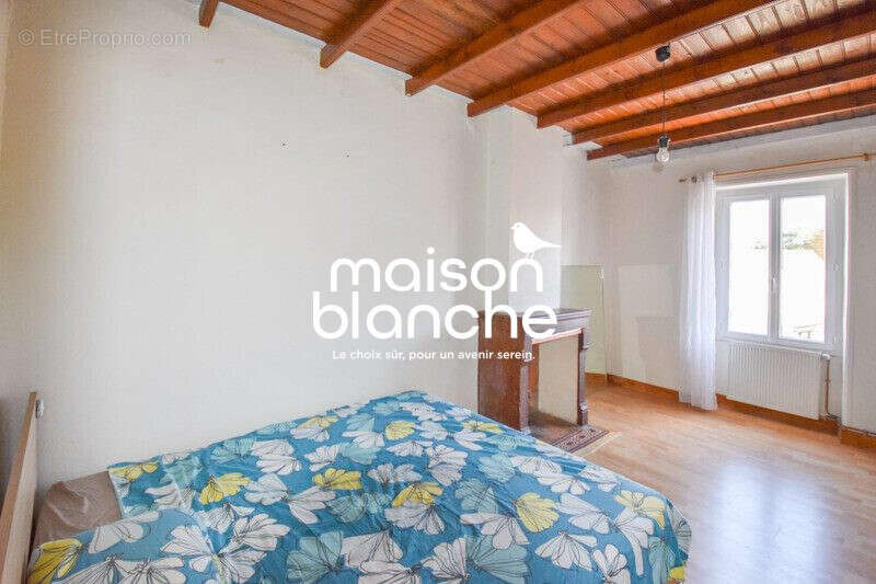 Maison à SAINT-SAUVEUR-D&#039;AUNIS