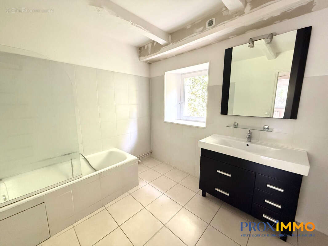 Appartement 105 m² à La Buisse  - photo 7