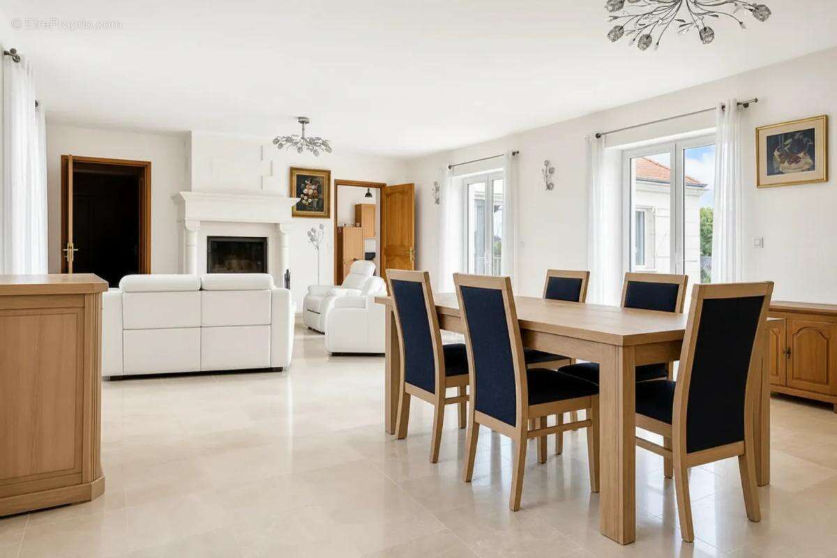 Maison de 5 pièces de 195 m² à Mesland - photo 10