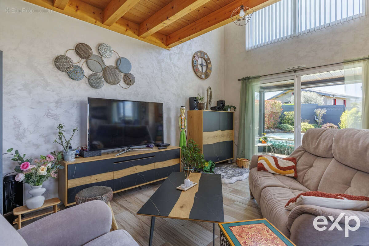 Maison à SCIEZ