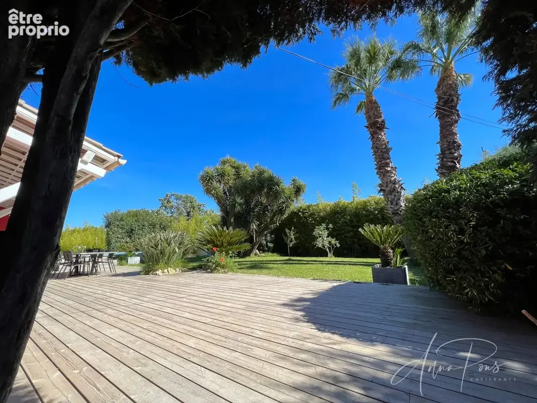 Dpt Var (83), à vendre HYERES Villa sans vis à vis- 1000m² de terrain - 3 chambres  - piscine - jardin - GARAGE - photo 46