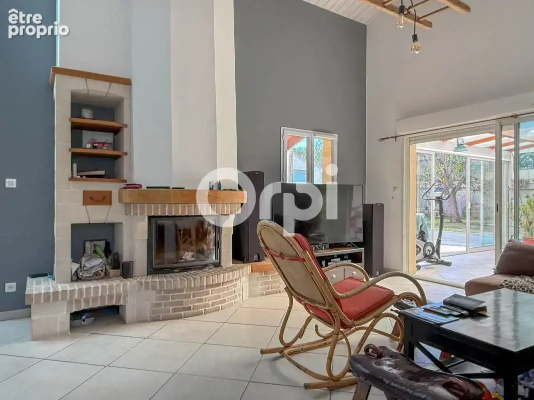 Maison charentaise en excellent état avec 60 m² de garage - photo 6