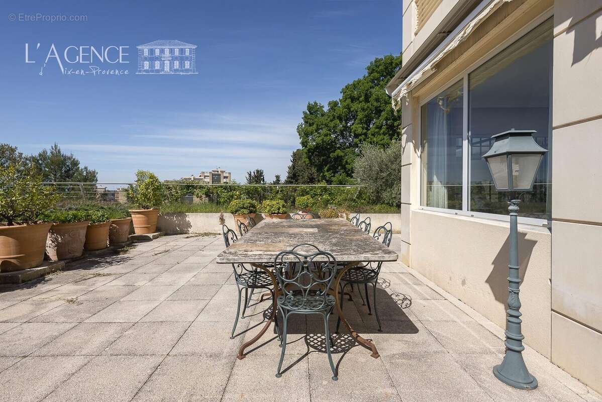 Appartement à AIX-EN-PROVENCE