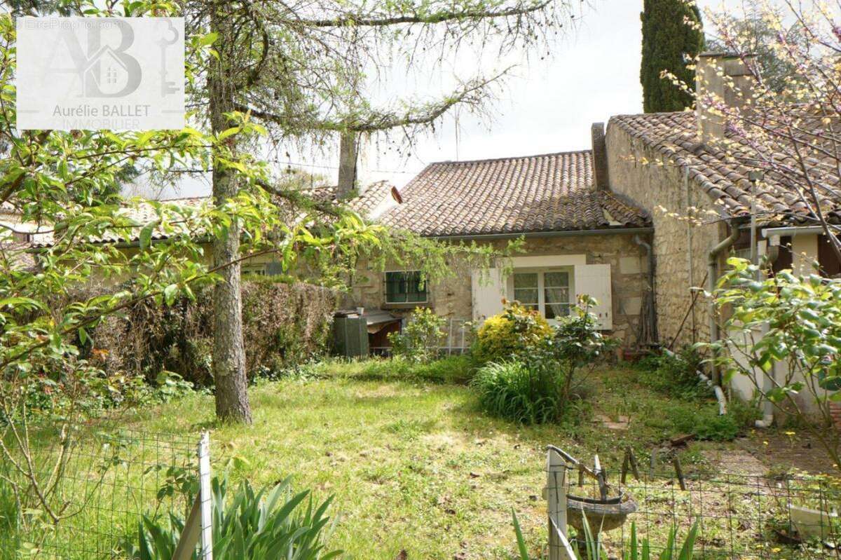 Maison à LUGON-ET-L'ILE-DU-CARNAY