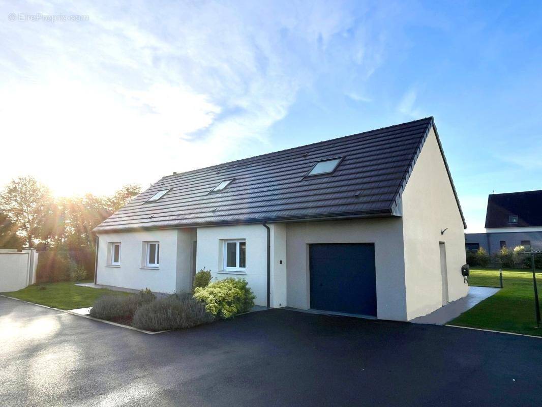 Maison à CHICHEBOVILLE