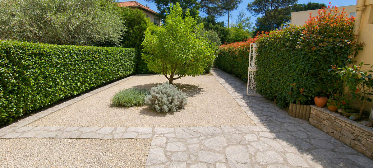 Appartement à SAINT-RAPHAEL