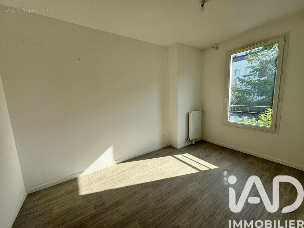 Photo 9 - Appartement à CORBEIL-ESSONNES