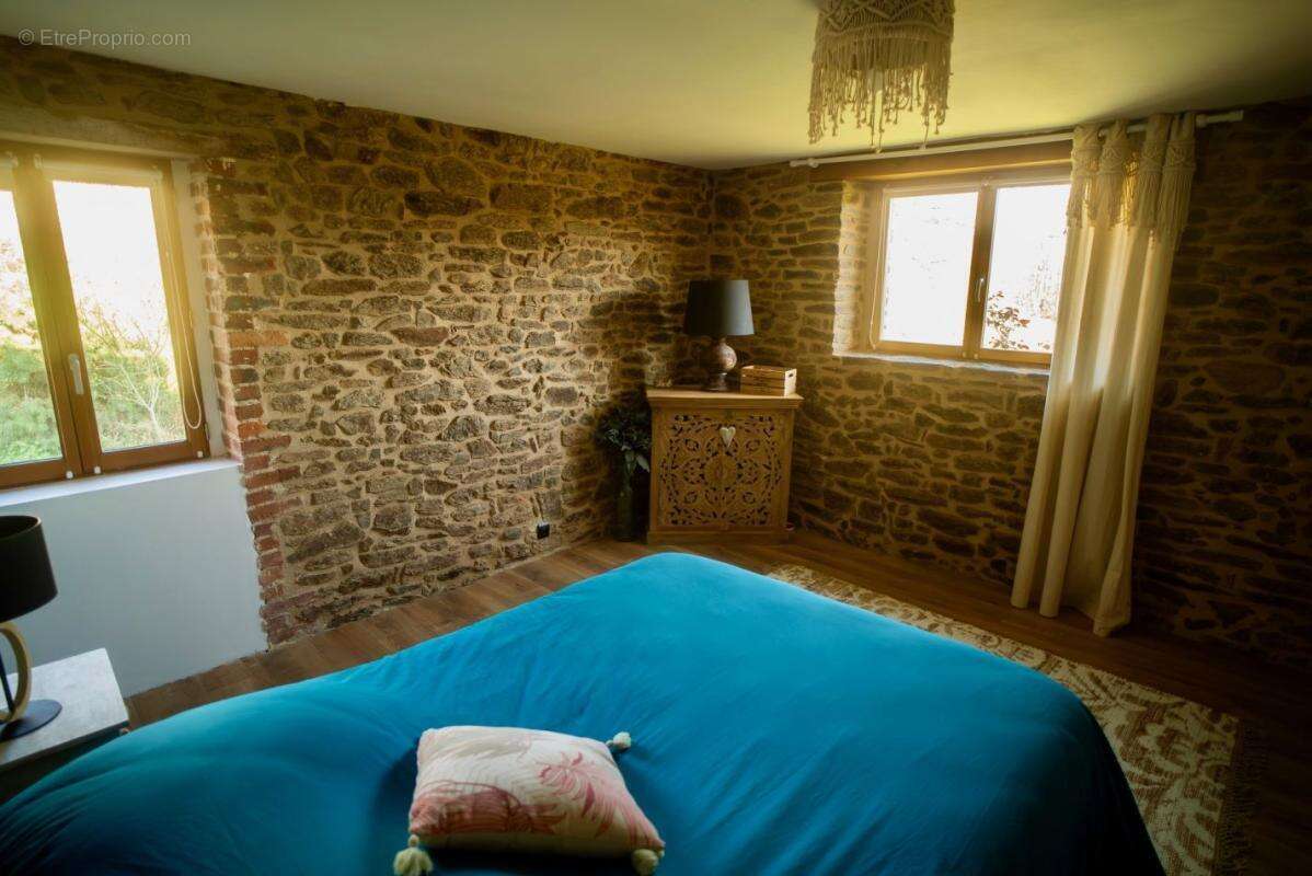 Maison à SAINT-MARIEN