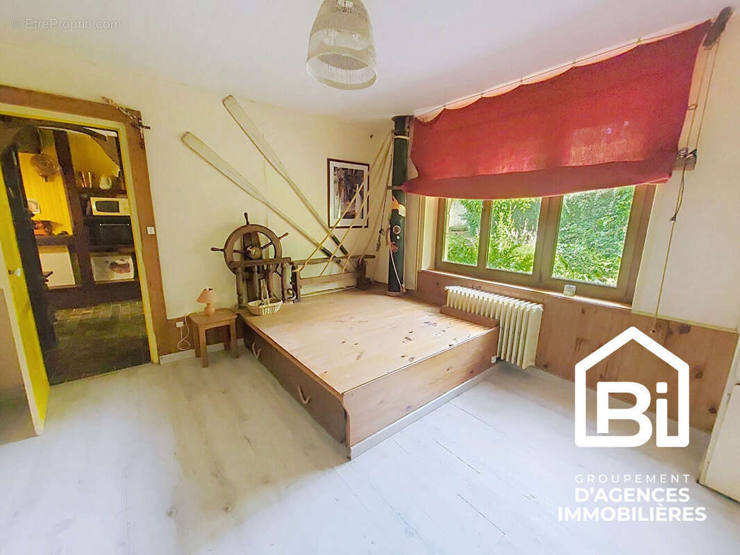 Maison à BRETTEVILLE-L'ORGUEILLEUSE