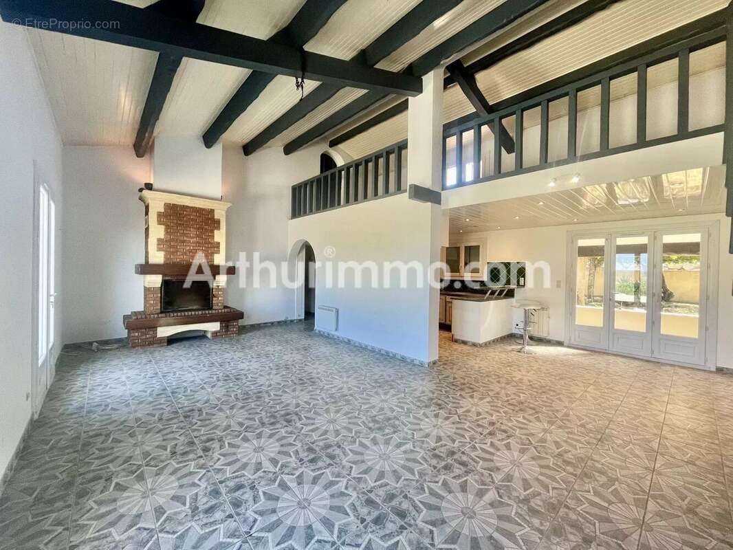 Maison à THEZAN-LES-BEZIERS