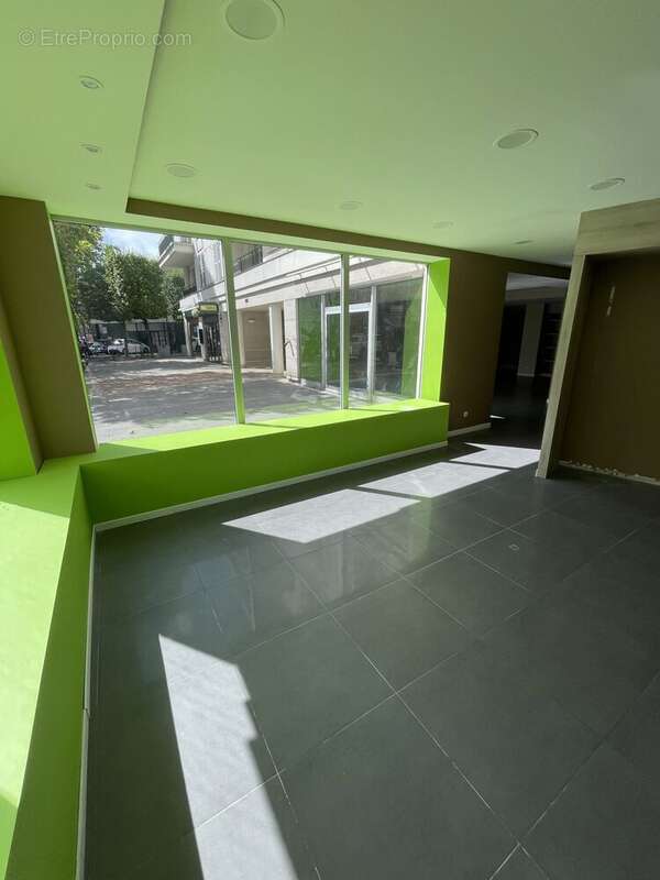 Commerce 148 m² à Rueil-Malmaison  - photo 7