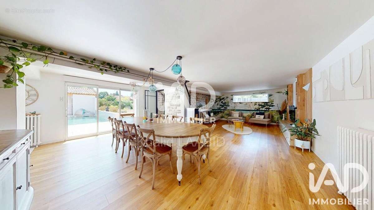 Maison 210 m² à Montauban  - photo 4