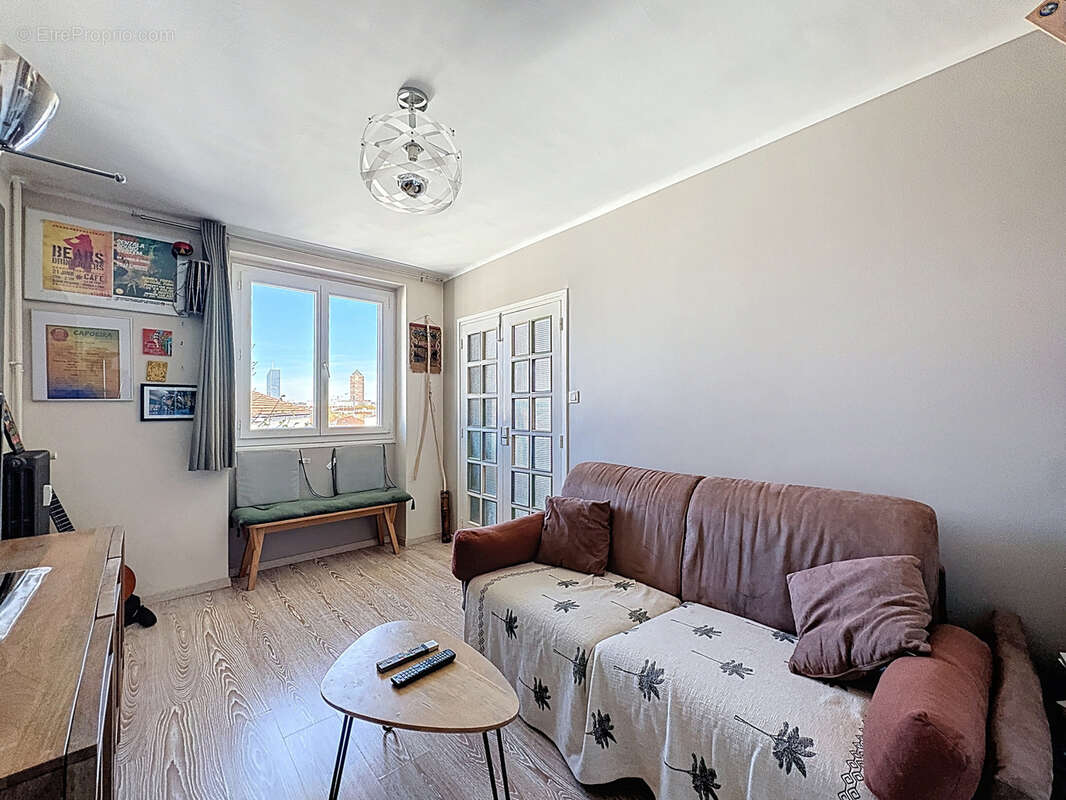 Appartement à LYON-7E