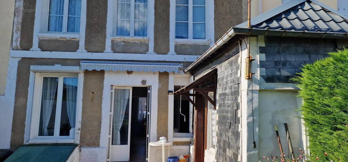 Photo 1 - Maison à LA REMUEE