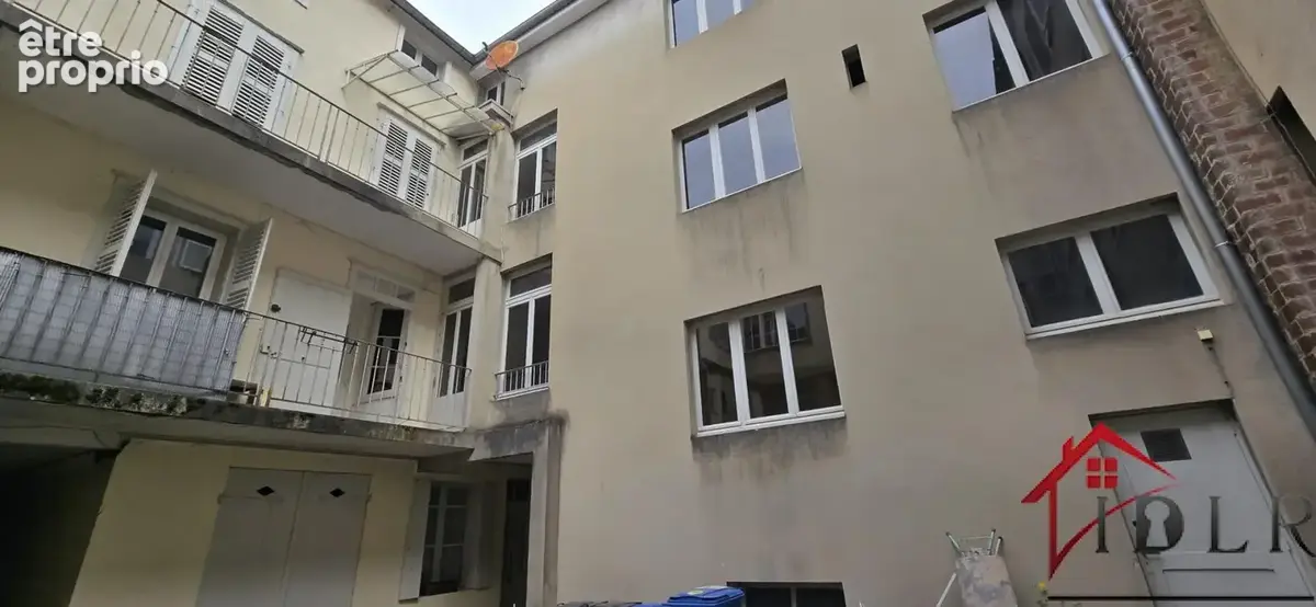 SALINS LES BAINS, Centre-Ville . Immeuble de rapport  289 m2 - photo 8