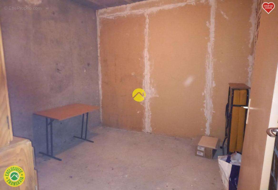 Appartement à RIOM-ES-MONTAGNES