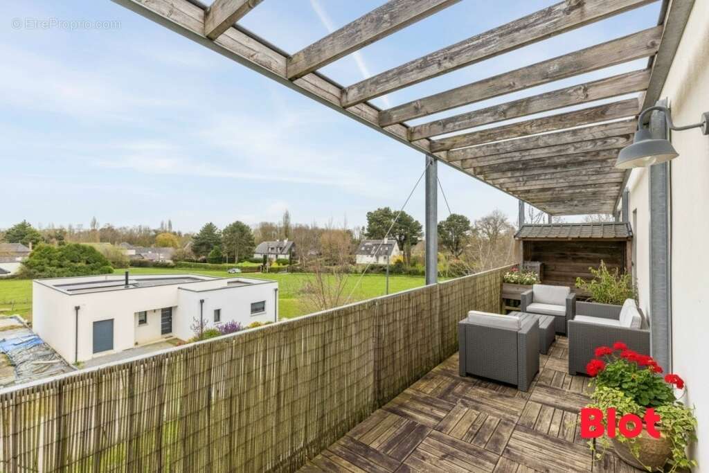 Appartement à VEZIN-LE-COQUET
