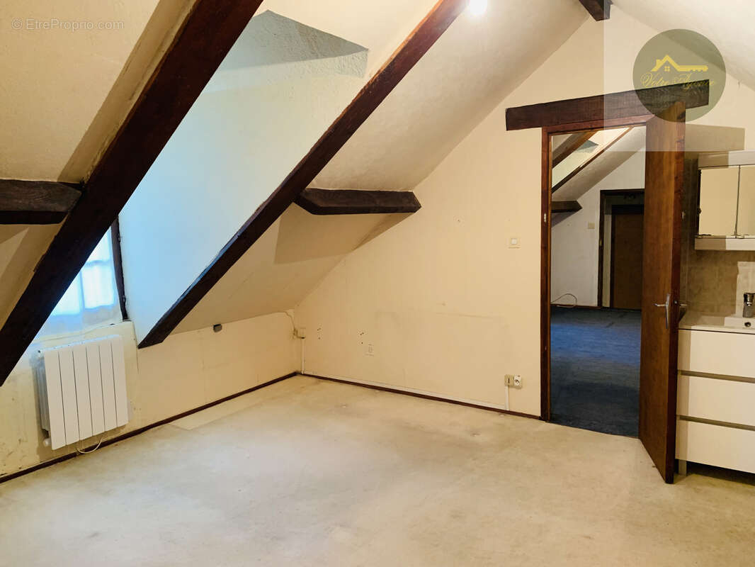 Maison à DOMATS
