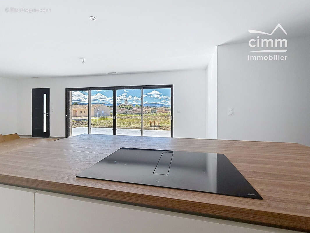 Maison 124 m² à Mazan  - photo 4