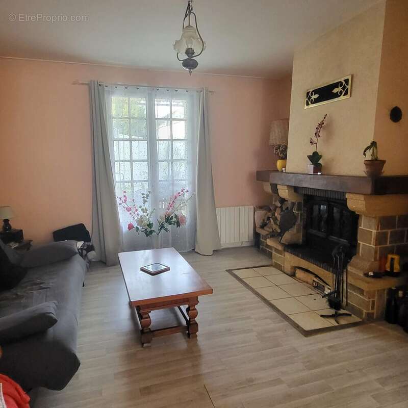 Maison à ETREPAGNY