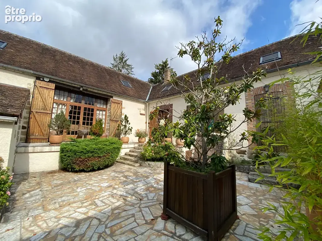 Maison à VINNEUF