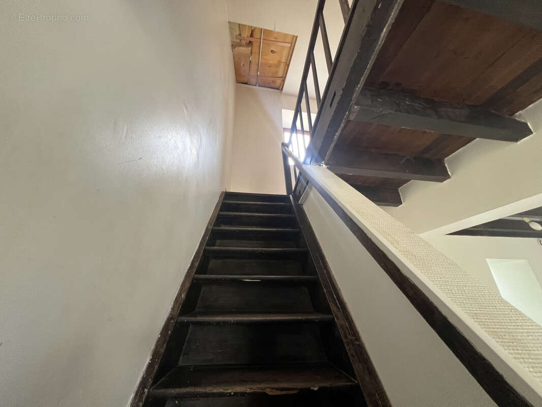 Maison à SAINT-PRIEST-LA-MARCHE