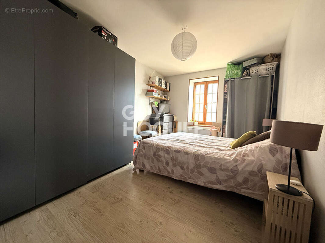 Appartement à SAINT-ANDEOL-LE-CHATEAU