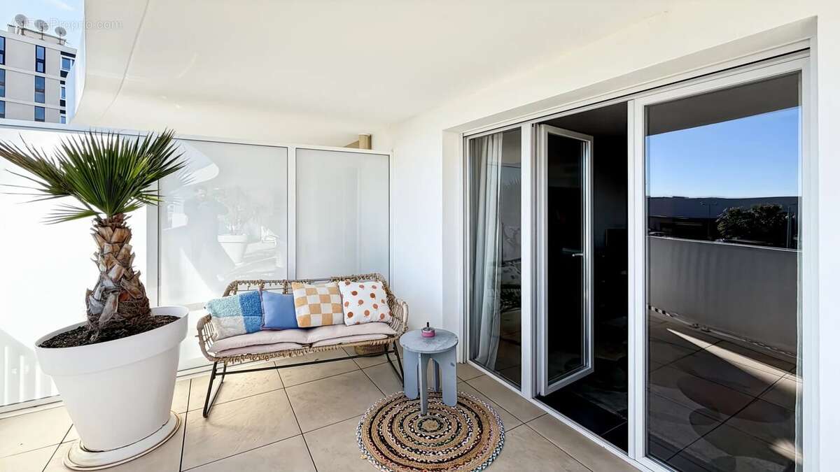 Appartement à VILLENEUVE-LOUBET