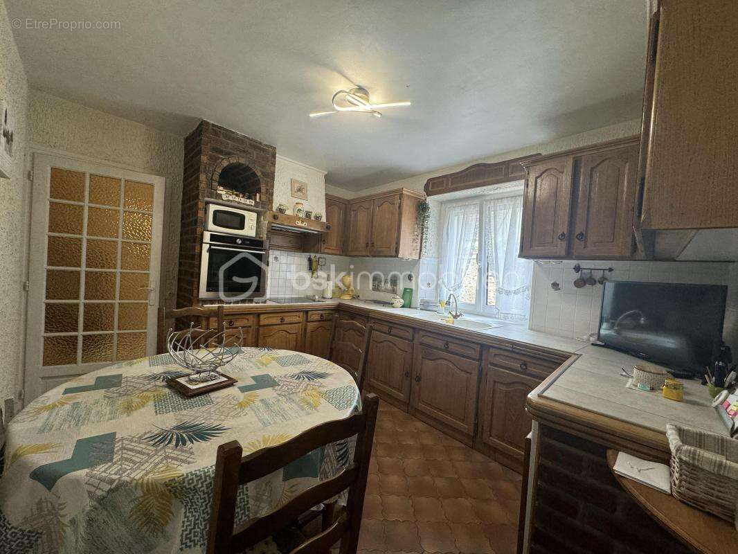 Maison à OZOUER-LE-VOULGIS