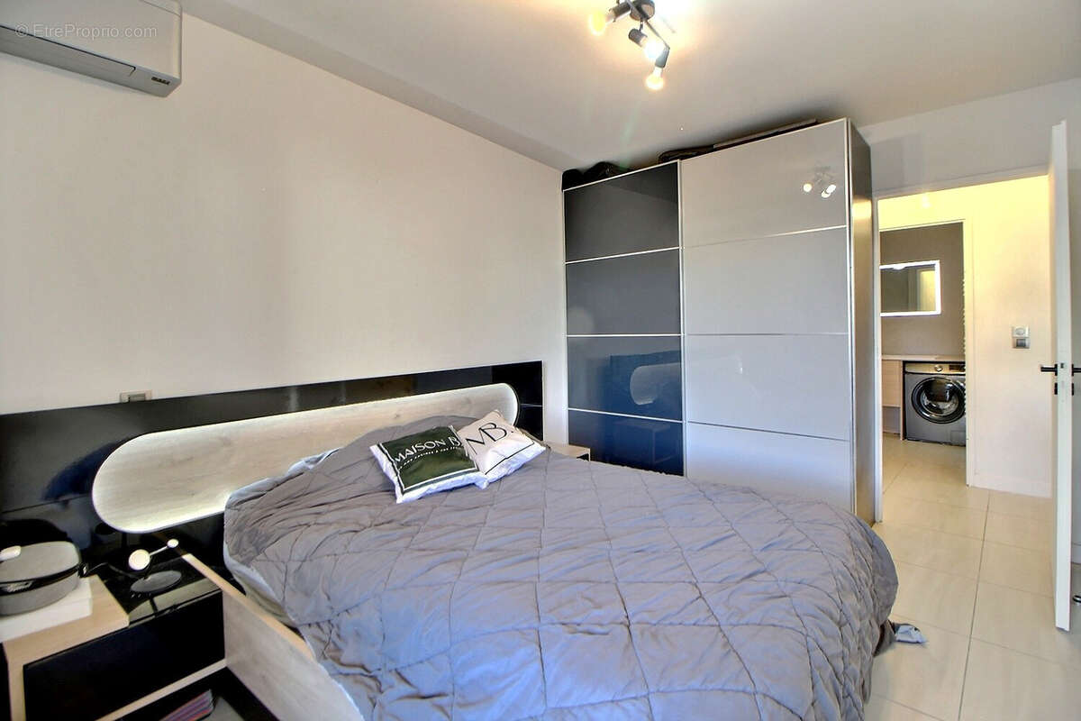 Appartement à LATTES