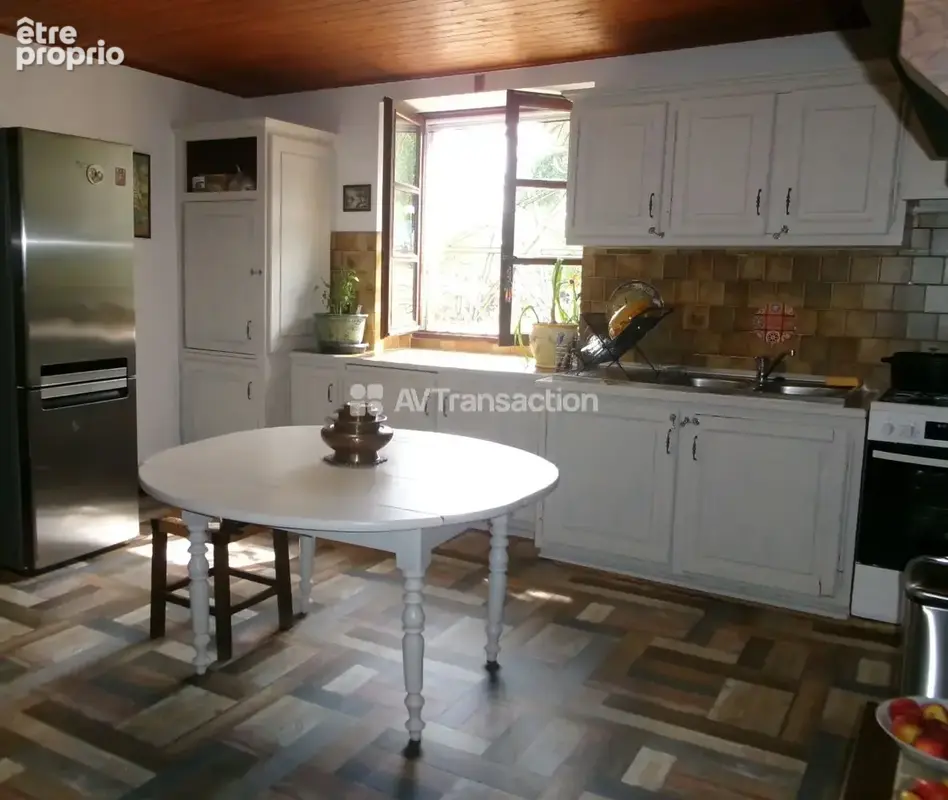 Maison 240 m² à Sutrieu  - photo 22