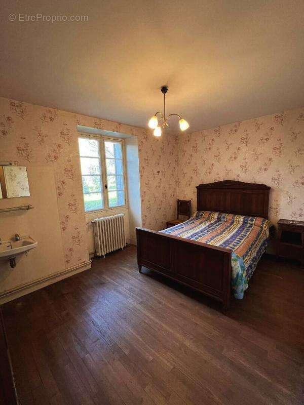 Maison à SAINT-SULPICE-D&#039;EXCIDEUIL