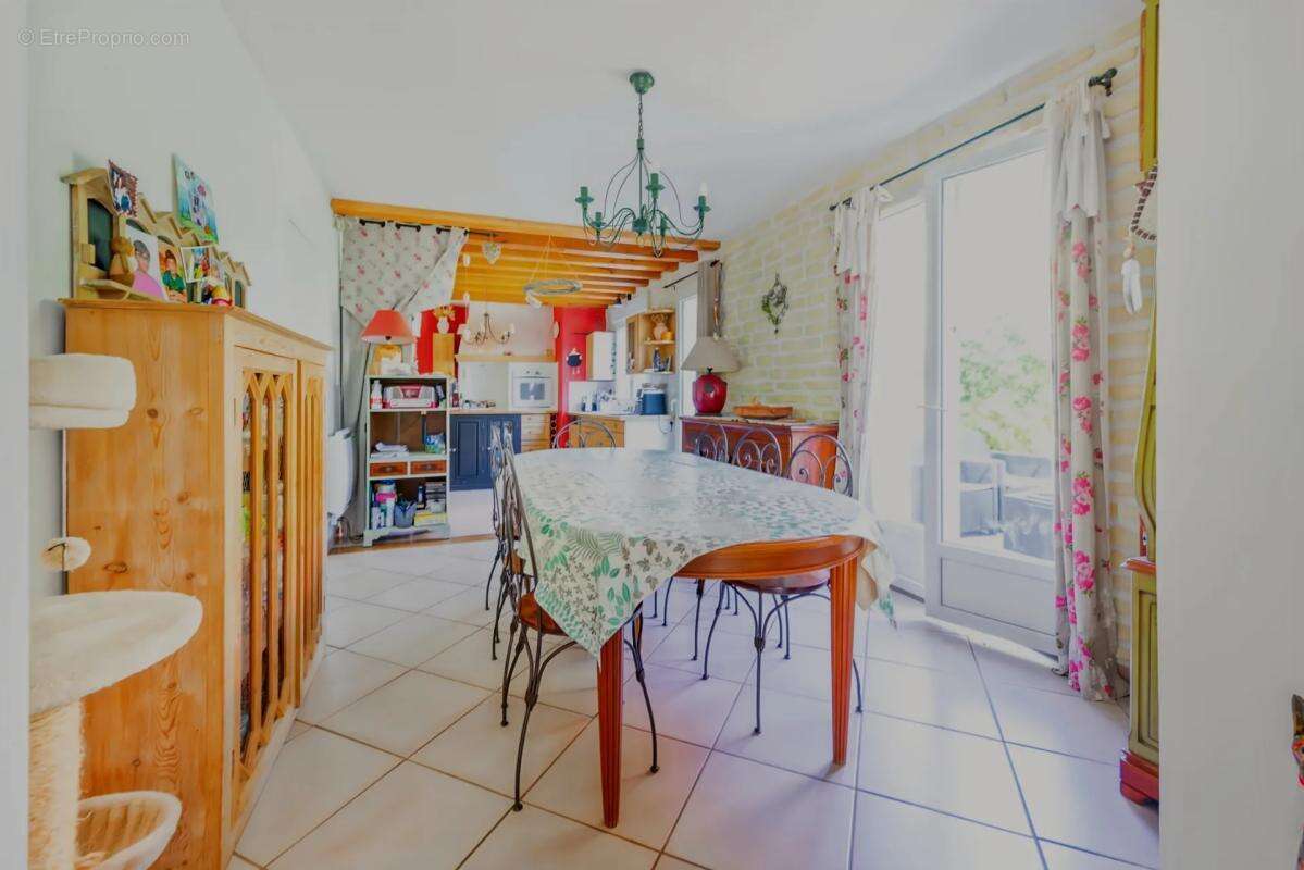 Maison à BOIS-D'ARCY