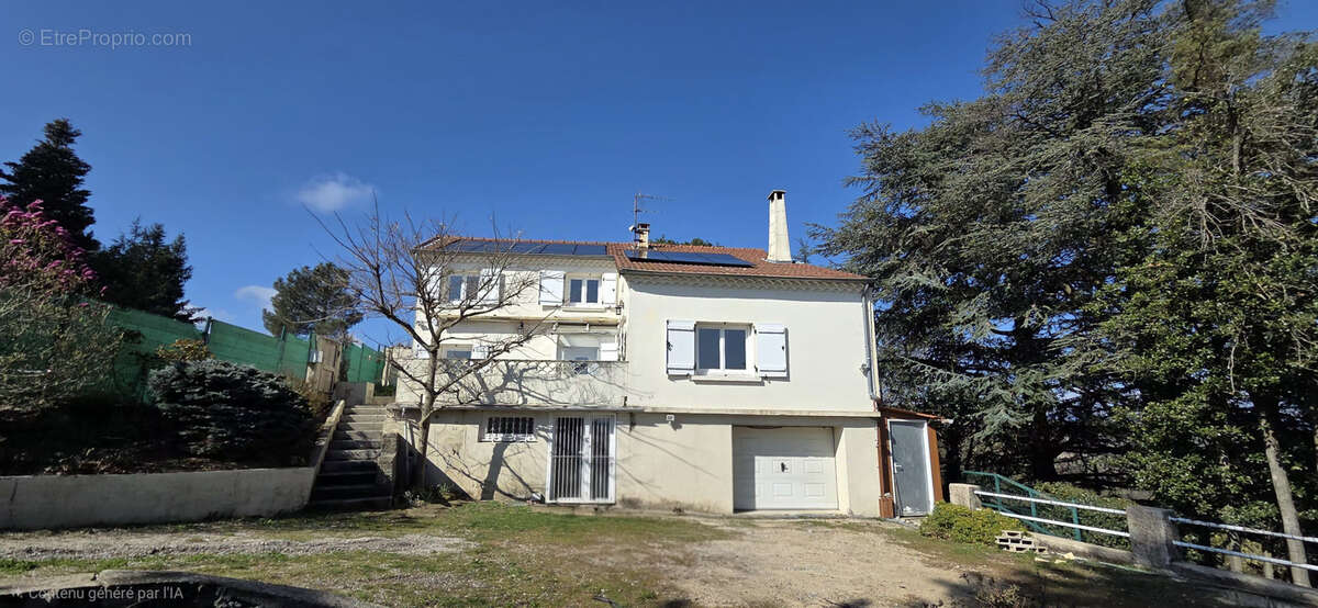 Maison à CHAMPIS