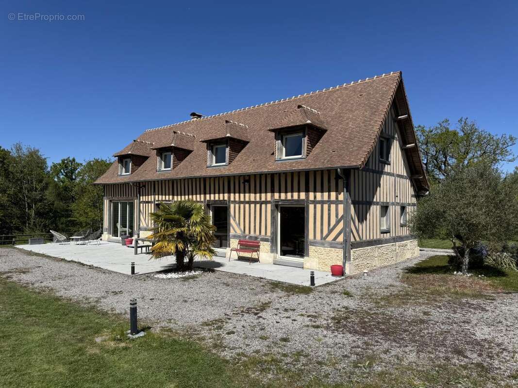 Maison 145 m² à Saint-Martin-De-La-Lieue  - photo 4