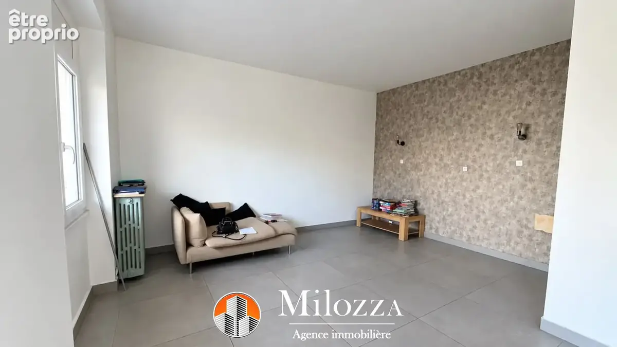 Vaulx-Milieu - Maison 161 m², 4 chambres, terrasse et sous-sol - photo 3