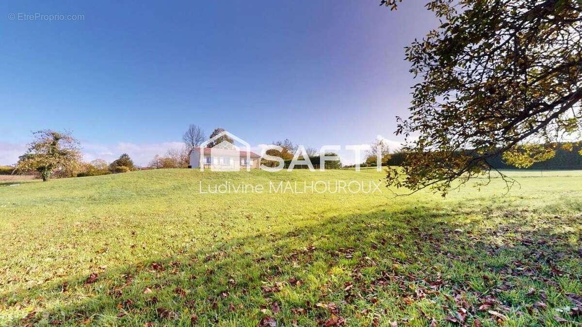 Photo 3 - Maison à SAINT-SEVERIN