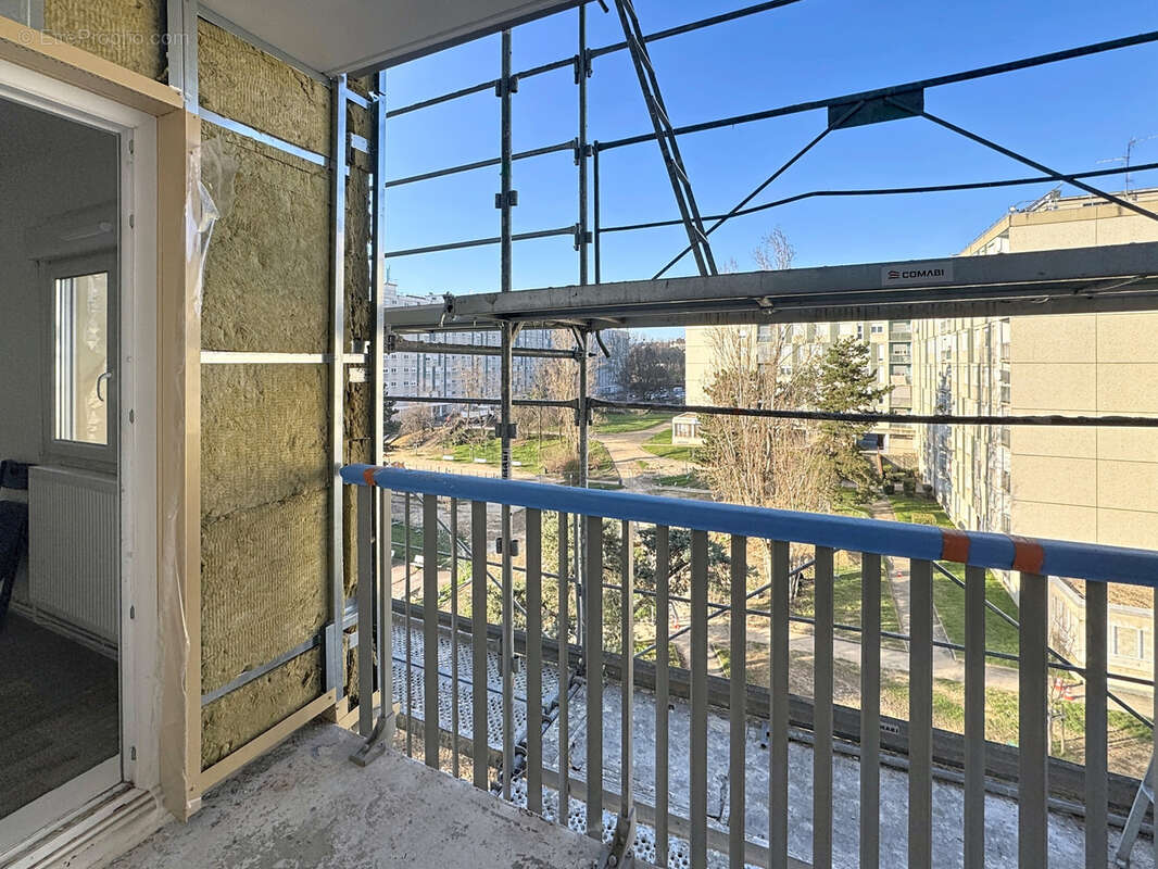 Appartement à SAINT-GENIS-LAVAL
