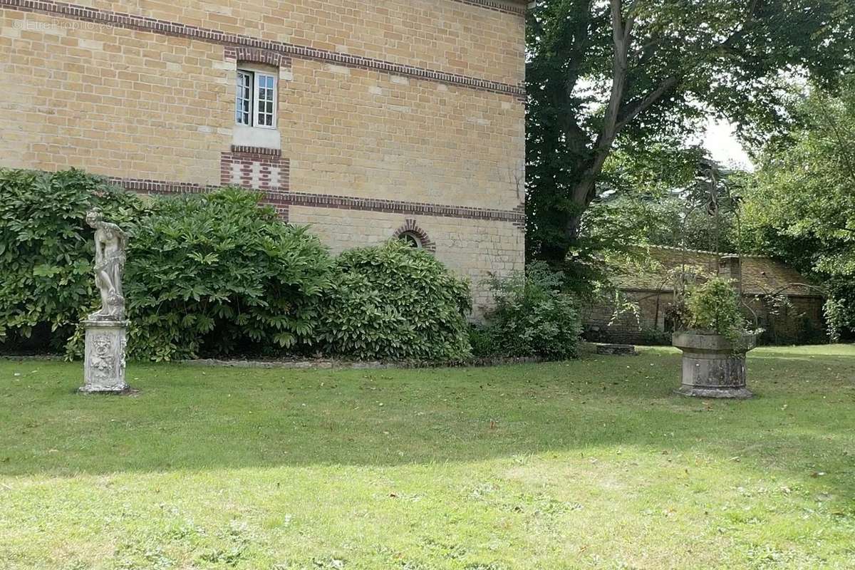 Maison à SAINT-PIERRE-SUR-DIVES