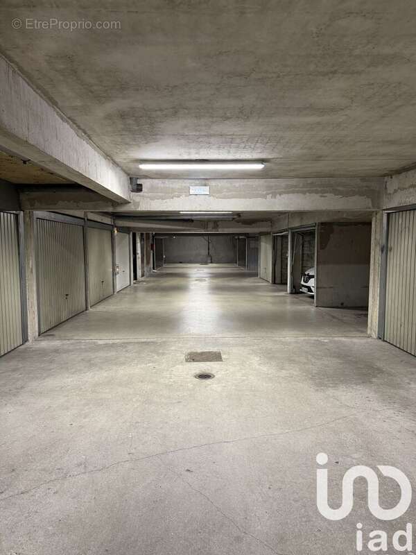 Photo 3 - Parking à DRAVEIL