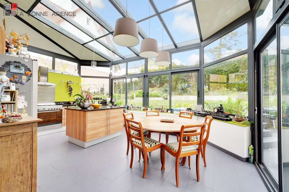 Maison à MAREIL-MARLY