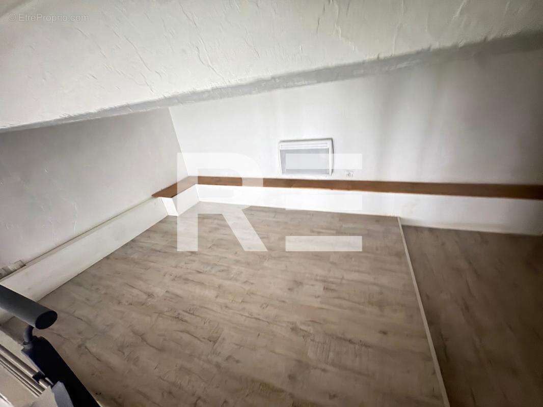 Appartement T3 49M2 au Coeur de la ville de NIMES - photo 6