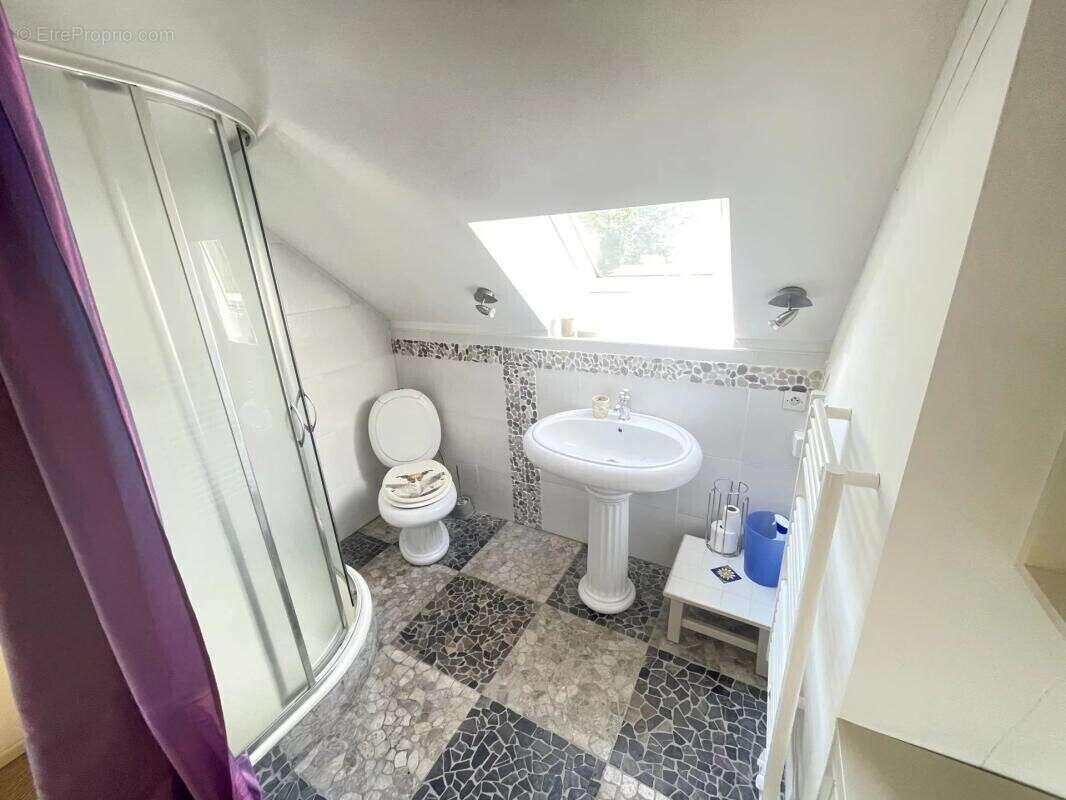 Maison à SERENT